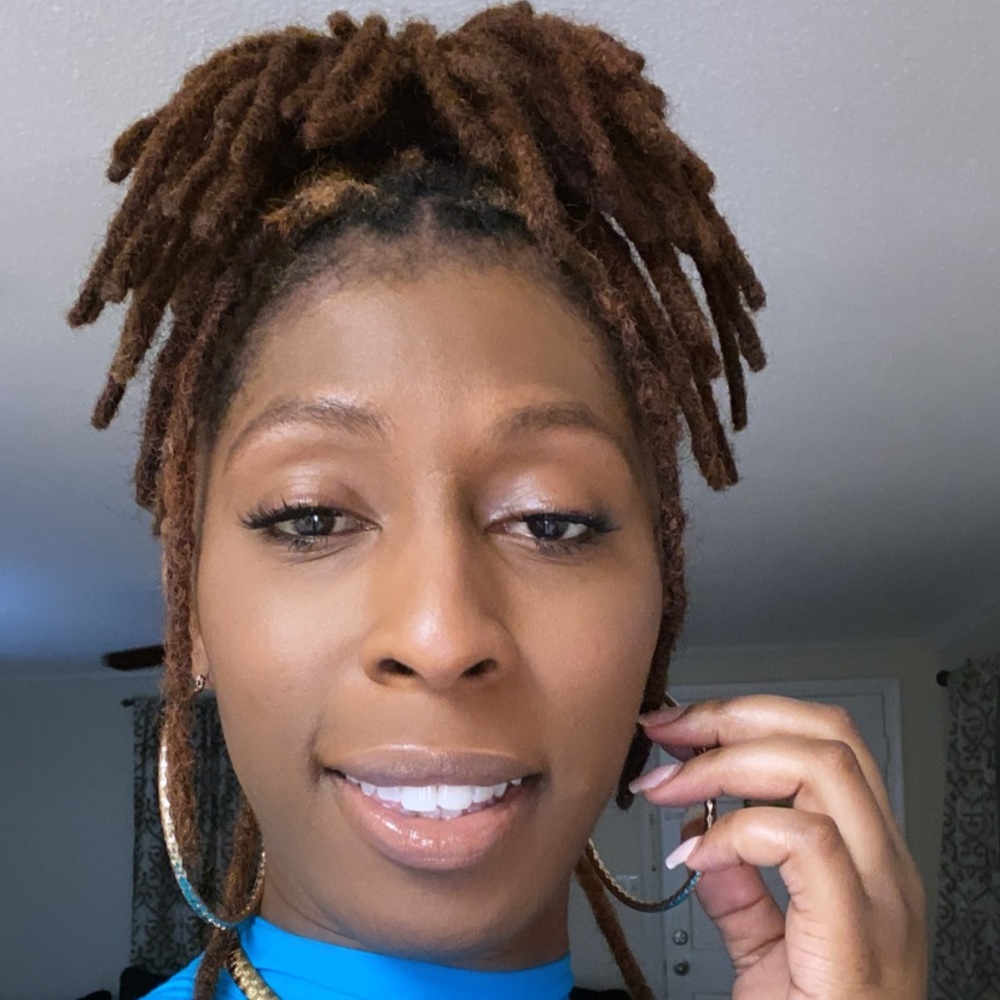 Meet your Posher, Sheena